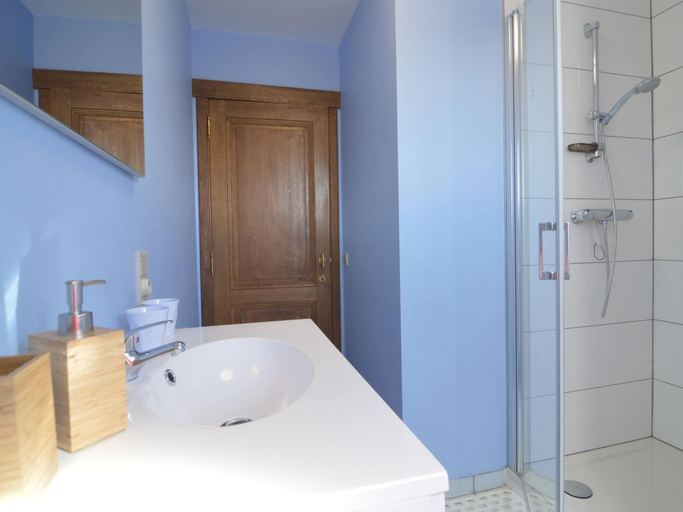 Bathroom 3, Luxurious Villa With Pool in the Ardennes, Liège