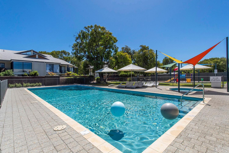 Sport & Beauty 2, Escape to 39 at Cape View, Busselton