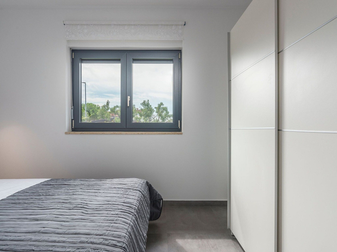 Bedroom 3, Villa in Novigrad with Private Pool and Beach, Novigrad