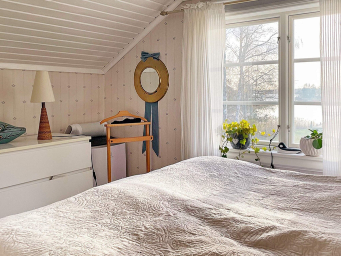 Room 5, 5 Star Holiday Home in Bjorko, Norrtälje