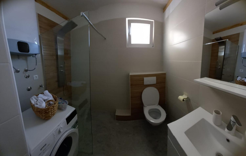 Bathroom 3, Seaview Suites Ondina, Komiža