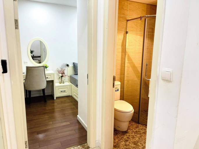 Bathroom 17