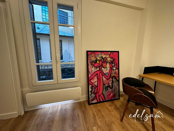 Others 4, Paris Marais by Edelsam, Paris