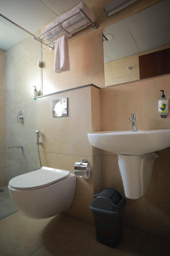 Bathroom 3, Zoot Kochi Infopark, Ernakulam