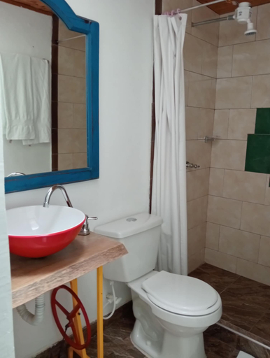 Bathroom 4, Rancho Ventura, Filandia