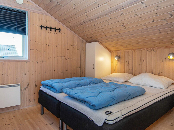 Bedroom 2, 6 Person Holiday Home in Ringkobing-by Traum, Ringkøbing-Skjern