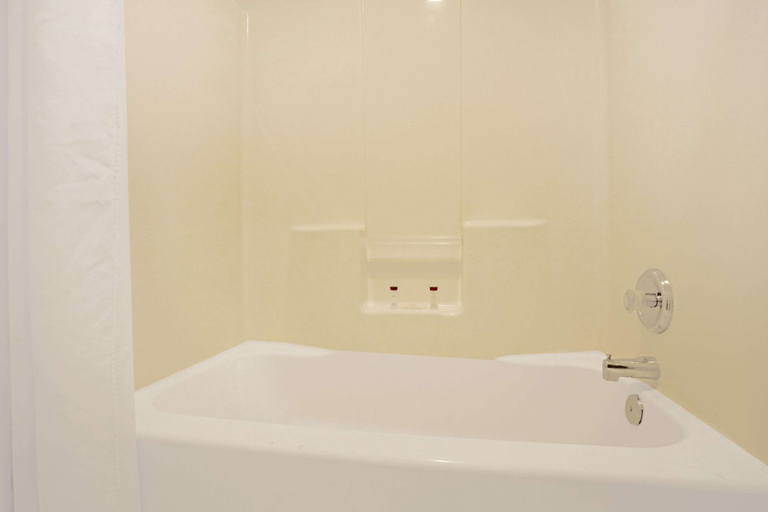 Bathroom 4, Ramada by Wyndham Draper, Salt Lake