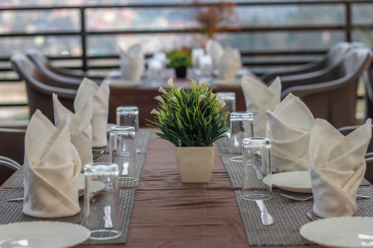 Food & Drinks 5, Mount Queens Hill Resort & Spa, Darjiling