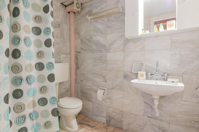Bathroom 4, Agnadi Sea View Apartments, Ionian Islands