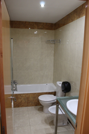 Bathroom 4, Mola Hostel Burgos, Burgos
