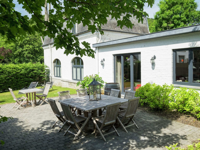 Exterior & Views 2, Modern Mansion in Hastiere par Dela with Pool, Namur