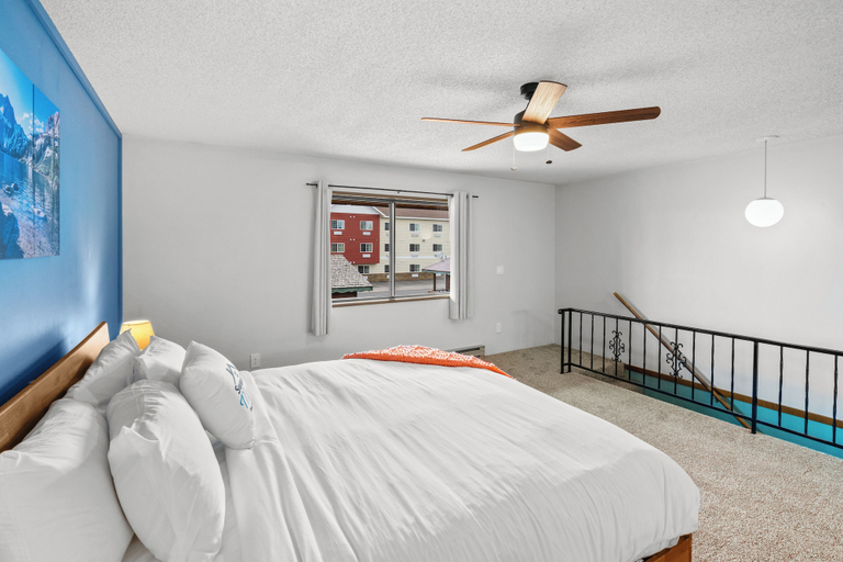 Bedroom 2, Owl's Nest, Gallatin