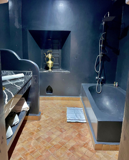 Bathroom 4, Riad Ta'achchaqa, Marrakech