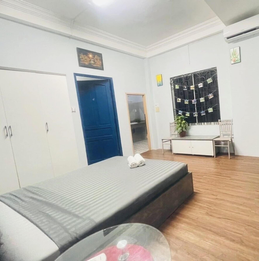 Bedroom 5