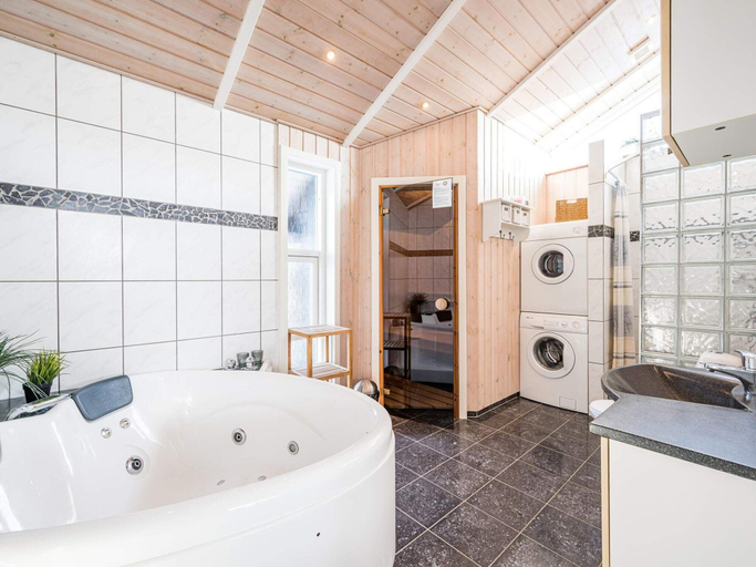 Bathroom 3, 5 Star Holiday Home in Tarm, Ringkøbing-Skjern