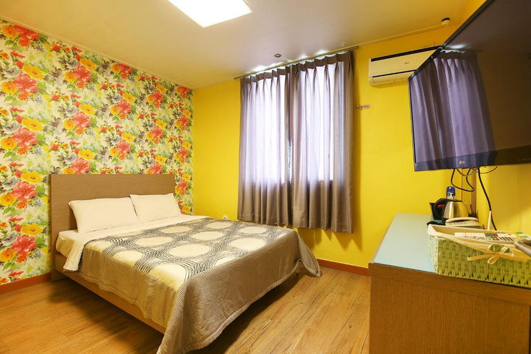 Bedroom 3, Su Motel, Buyeo