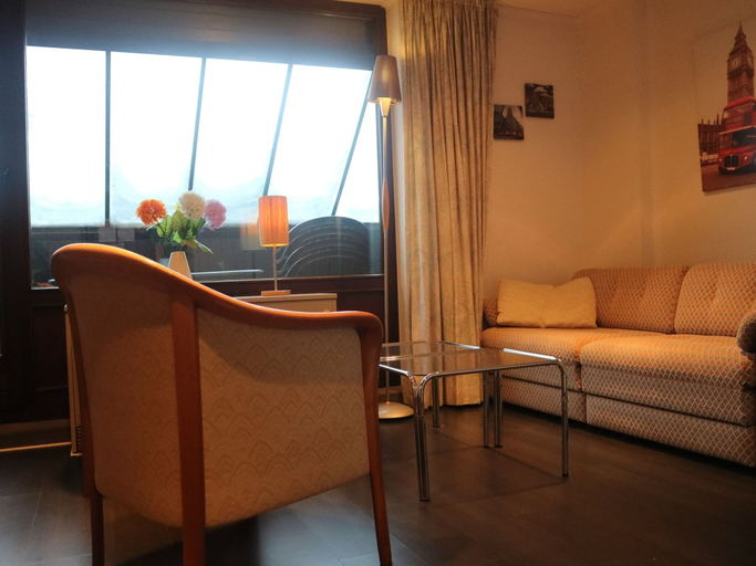 Living area 3, Ferienwohnung in Winterberg am Skigebiet, Hochsauerlandkreis