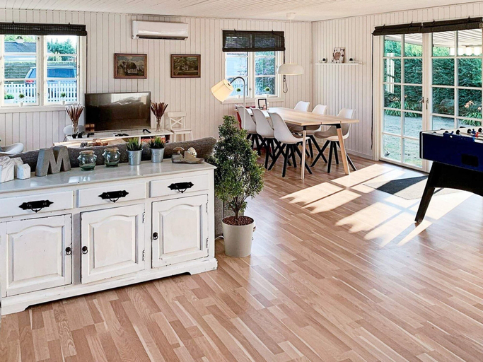 Dining, 4 Star Holiday Home in Kirke Hyllinge, Lejre