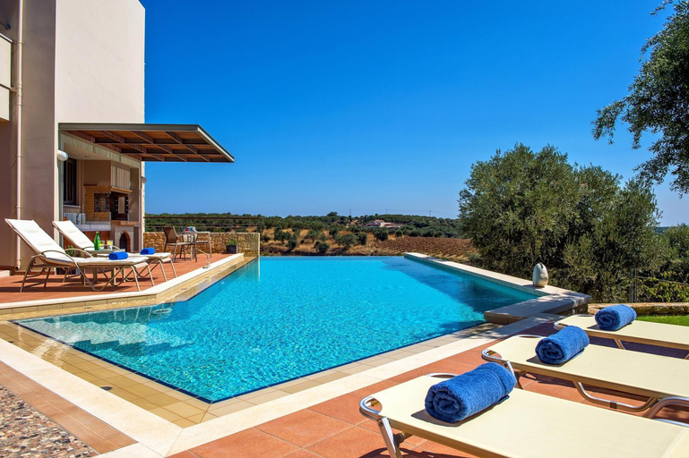 Others 2, Margarita's villas, Crete