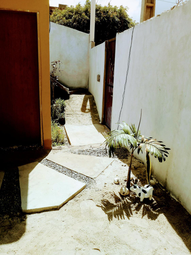 Exterior & Views 19