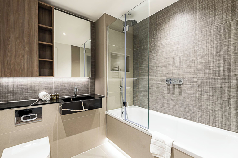Bathroom 3, Chic and Sleek Oasis, London