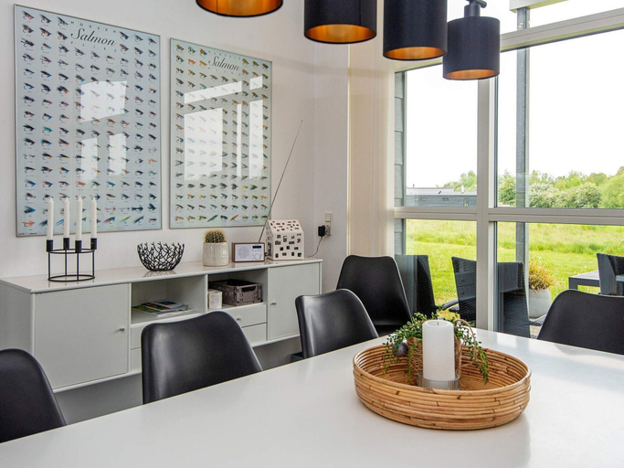 Dining 5, 10 Person Holiday Home in Haderslev, Haderslev