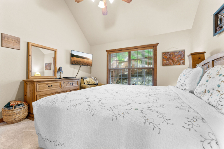 Bedroom 3, Dakota Lodge 2 Bedroom Home by RedAwning, Stone