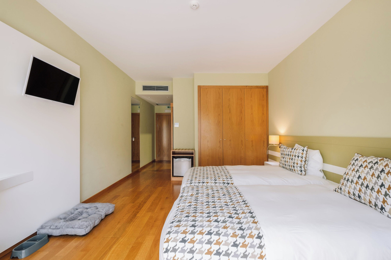 Bedroom 2, Alva Valley Hotel, Oliveira do Hospital