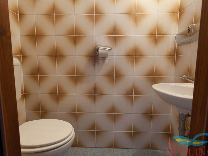 Bathroom 4, Apartment With Terrace, Sea View, Pool & Outdoor Kitchen, Malinska-Dubašnica