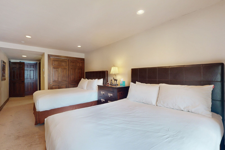Bedroom 3, Fallridge, Eagle