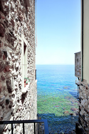Others 5, Il sogno del pescatore, Reggio Di Calabria