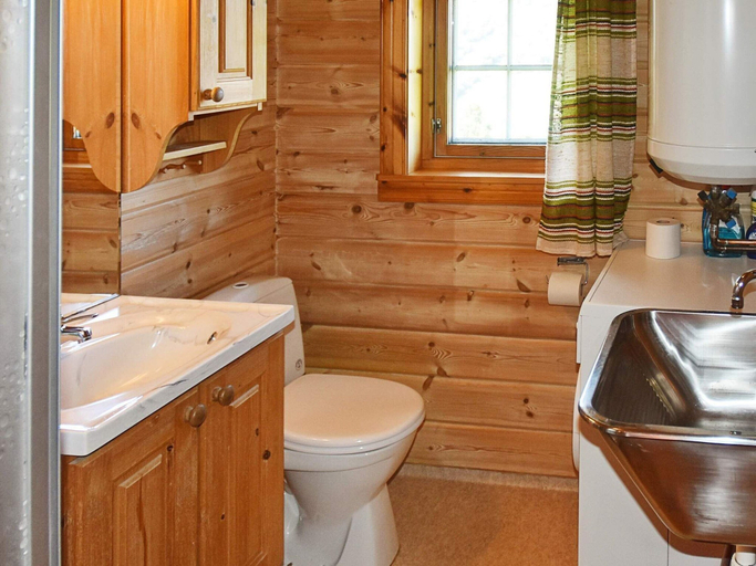 Bathroom, 5 Person Holiday Home in Olden, Stryn