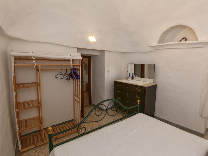Bedroom 3, Typical Trullo with Conical Roof in Excellent Area near Sea, Brindisi