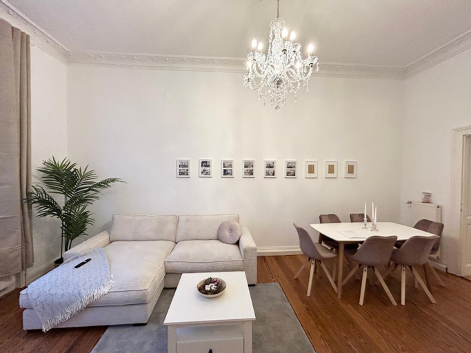 Others 3, IDEE Living: Traumhaftes Altbau Apartment - Balkon, Wiesbaden