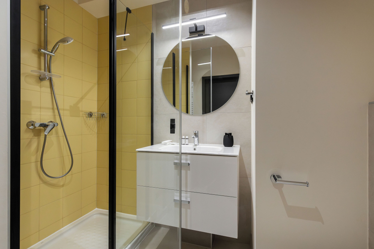 Bathroom 3, NextDoor Apartments, Kraków City