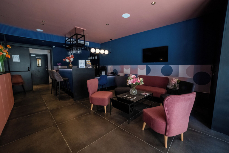 Food & Drinks 4, Eleven by Warren Collection