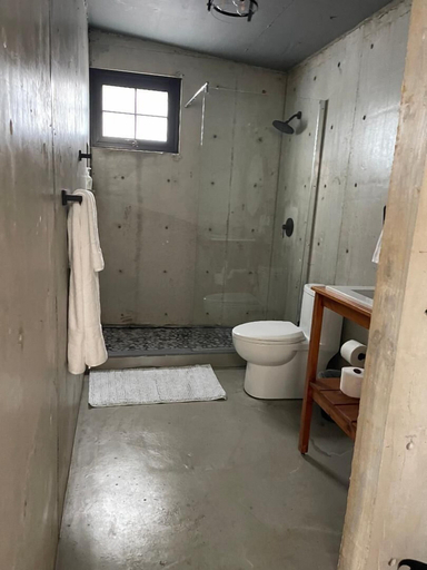 Bathroom 4, The Serene House Bed & Breakfast
