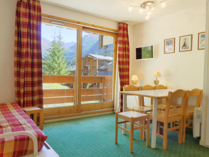 Others 4, Residence Pralin, Savoie