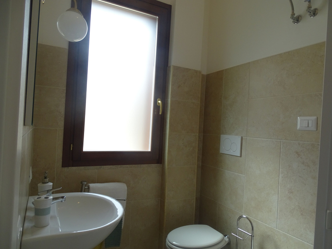 Bathroom 2, Residence San Bull, Matera