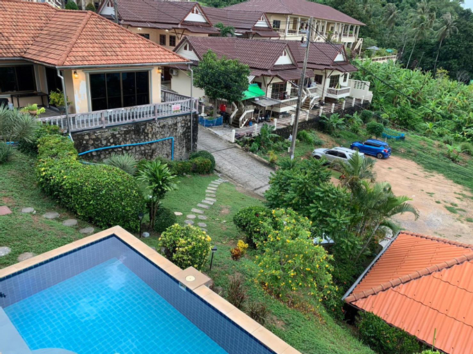 Swimming Pool 8