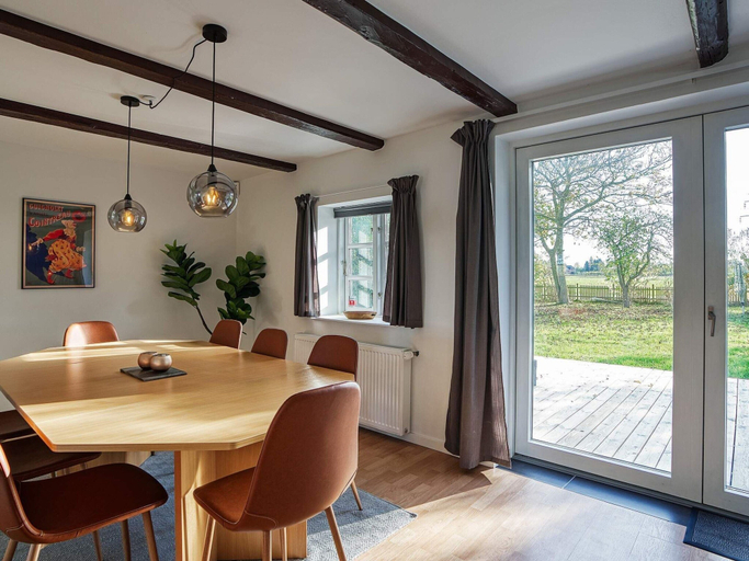 Dining 4, 8 Person Holiday Home in Sakskobing, Guldborgsund