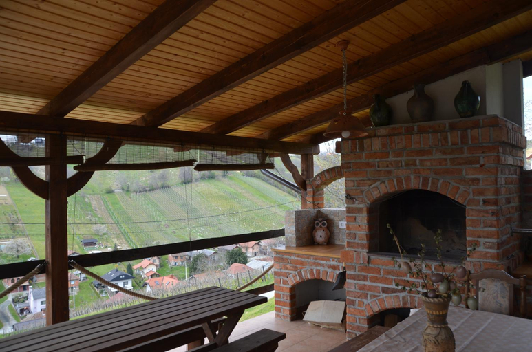 Others 4, Pri stari presi, Lendava