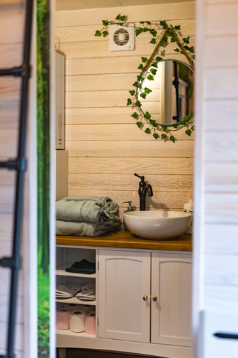 Bathroom 3, La tiny house exiguë , Somme