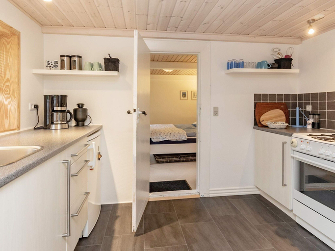 Private kitchen, 6 Person Holiday Home in Laeso, Læsø