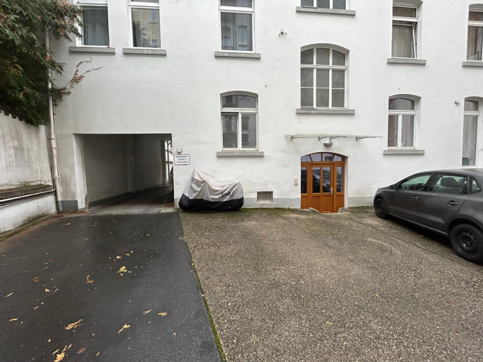 Exterior & Views, IDEE Living: Traumhaftes Altbau Apartment - Balkon, Wiesbaden