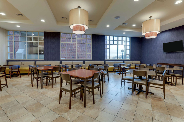 Food & Drinks 5, Drury Inn & Suites St. Louis Arnold, Jefferson