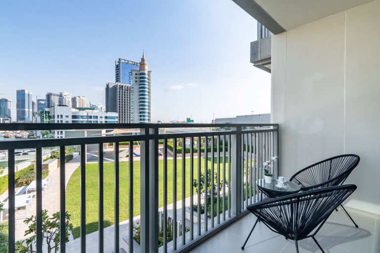 Room 2, Silkhaus Cozy Marina View Pool Gym Near JBR, Dubai