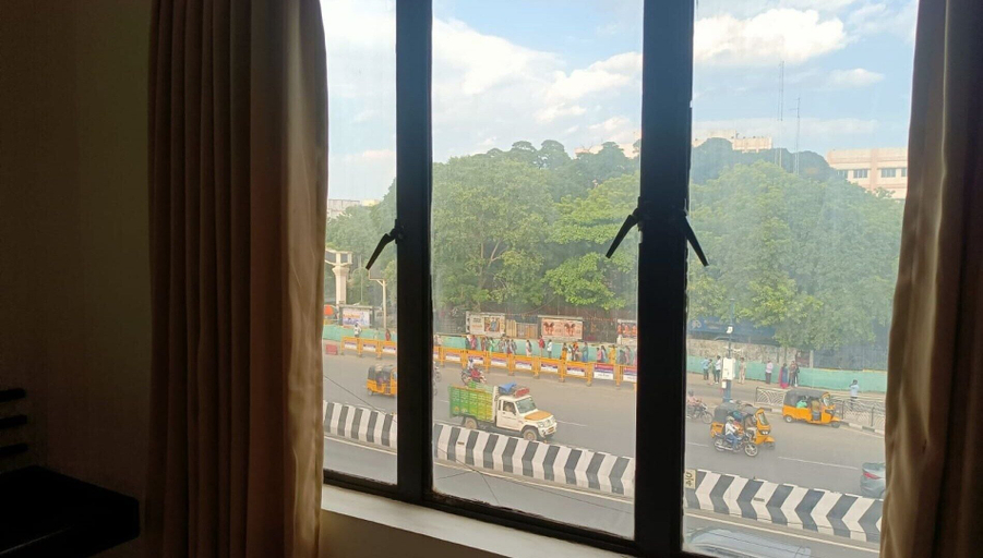 Others 4, Stayz Inn Teynampet, Chennai