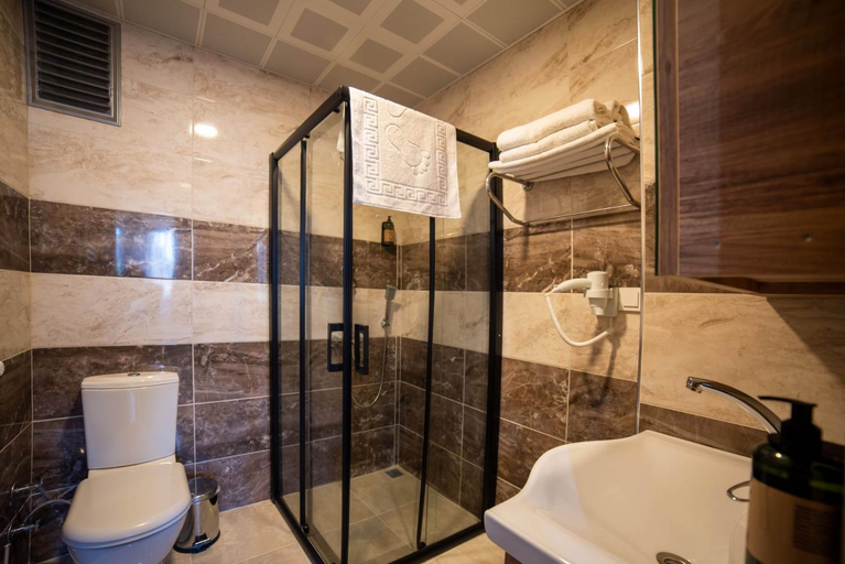Bathroom 5, İmroz Otel, Gökçeada
