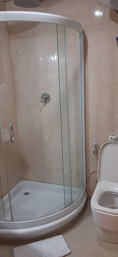 Bathroom 5, Wassamar Hotel, Addis Abeba